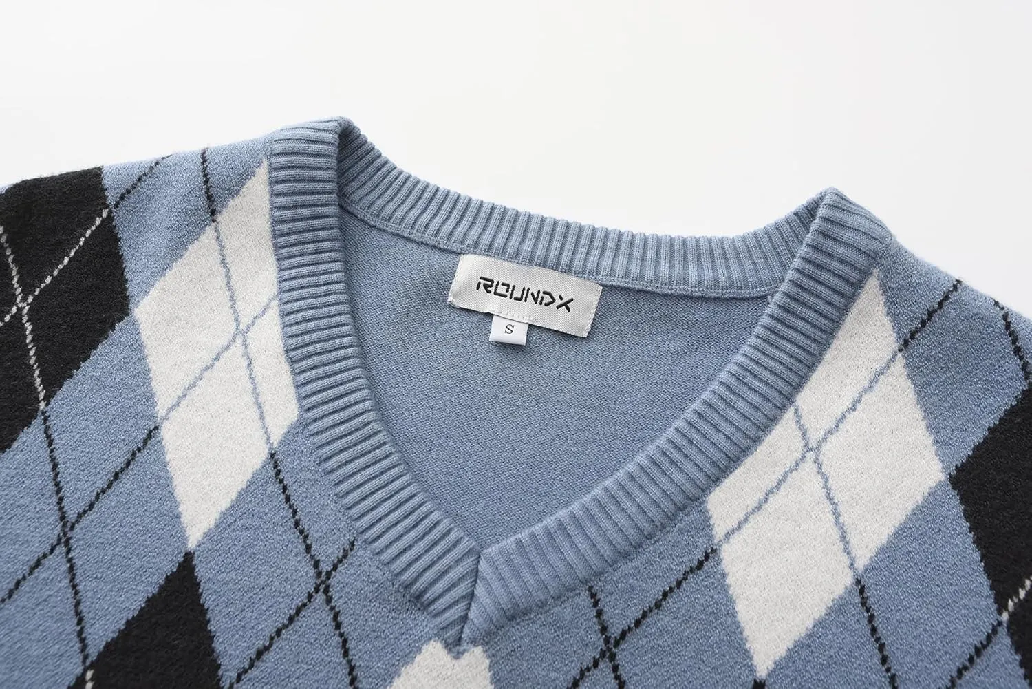 Men's Wool Blend Plaid Sweater V Neck Knitted Long Sleeve Argyle Pullover for Casual Or Dressy Wear