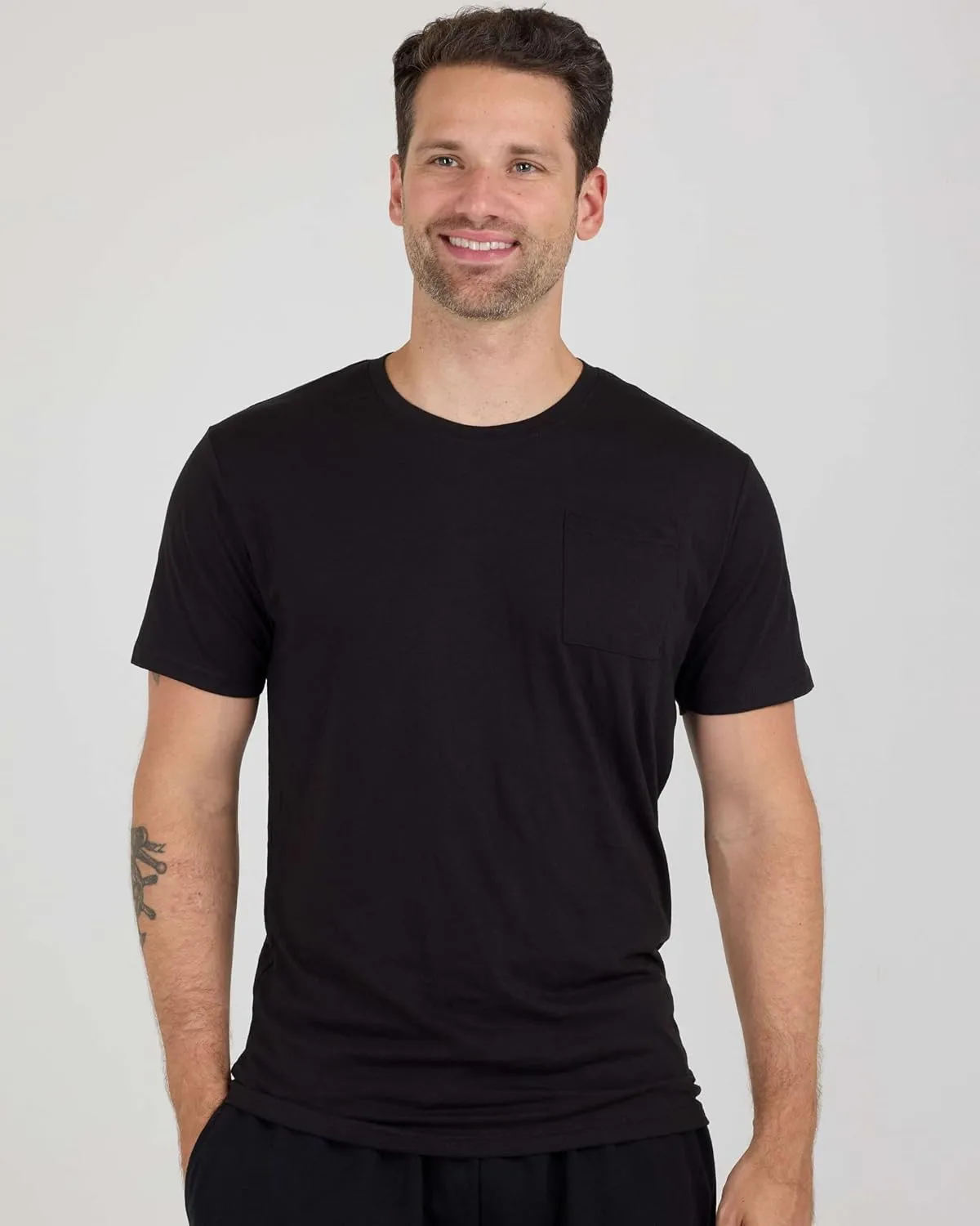 Real Essentials 4 Pack: Men's Cotton Performance Short Sleeve Crew Neck Pocket T-Shirt Athletic Top (Available in Big & Tall)