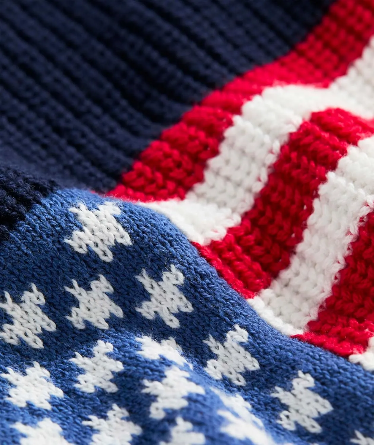 vineyard vines Men's American Flag Crew Sweater