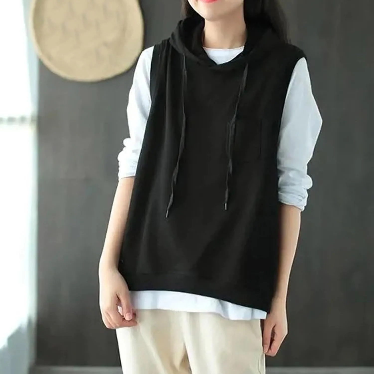 Women's Fashion Solid Hoodies Sweatshirts Sleeveless Drawstring Oversized Tops Loose Fit Pullover Shirts with Pocket