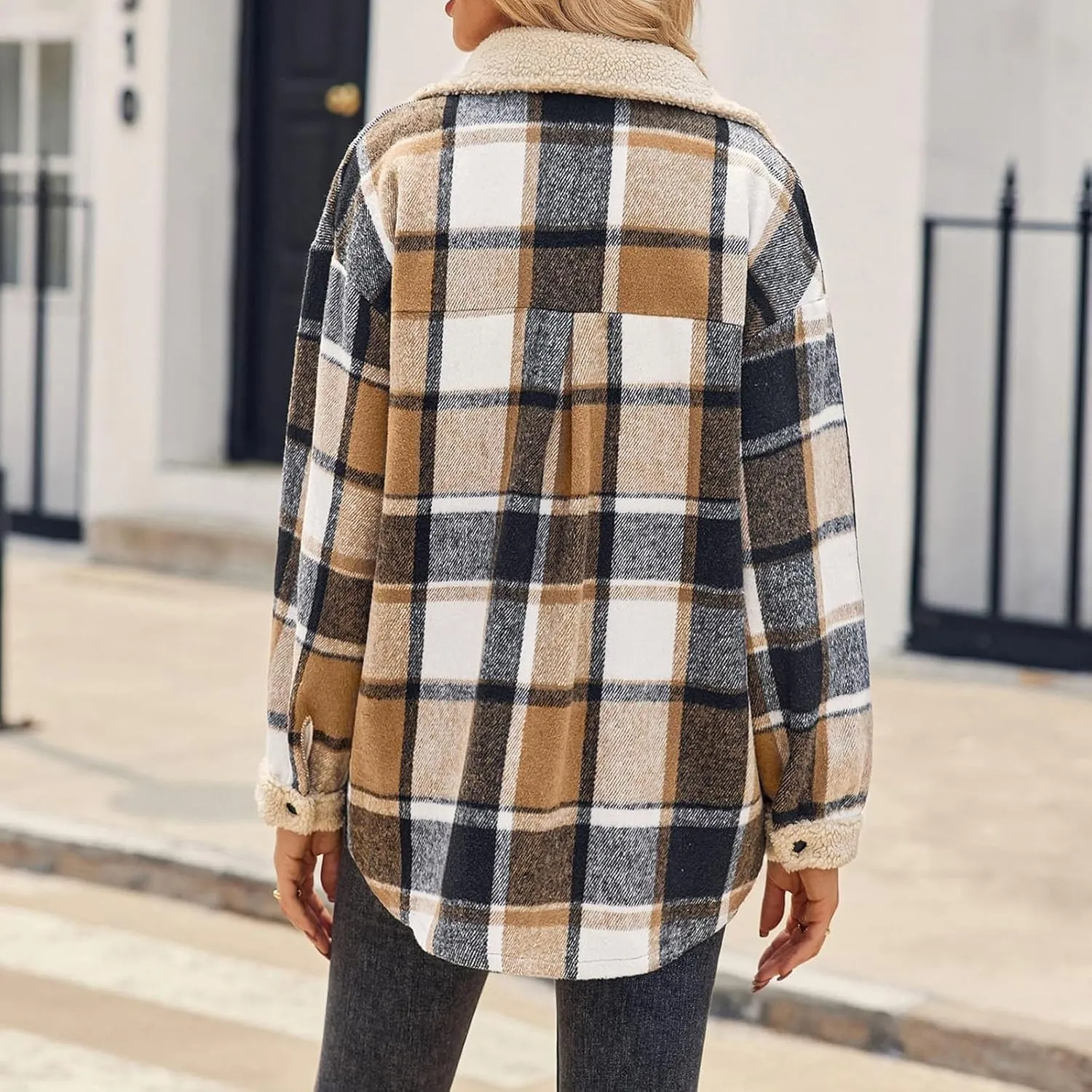 Women's Fuzzy Fleece Lined Jacket Flannel Sherpa Plaid Shacket Jackets Fall Winter Button Down Long Sleeve Coat