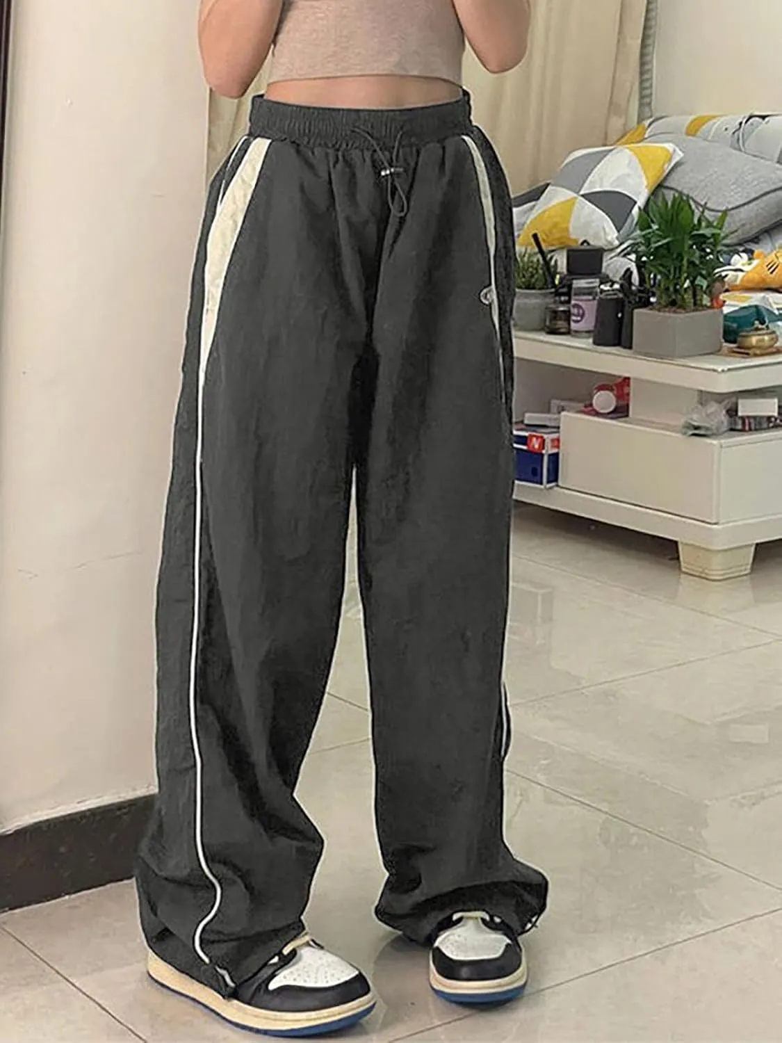 Xineicy Y2K Baggy Pants for Women Vintage Sweatpants Wide Leg Parachute Pants Hip Pop Cargo Pants